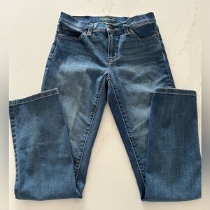Ralph Lauren Jeans CO. Woman Straight leg Jeans Size 2 Medium wash